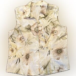 Vintage Floral Sleeveless Women's Top - Cream & Green Crinkle Textured Button-up